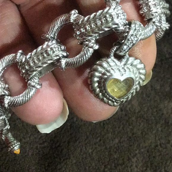 JUDITH RIPKA STERLING SILVER STAMPE HEAVY BRACELET - Picture 6 of 6